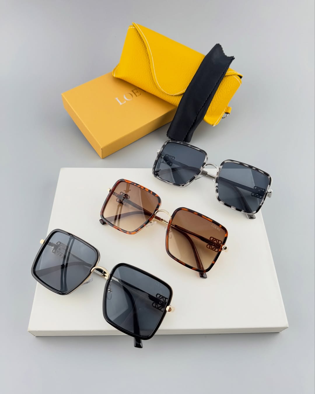 آفتابی زنانه فلزی